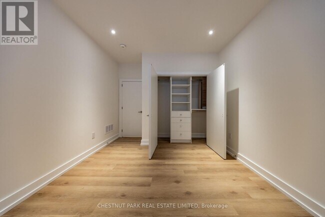 Photo - 29 Hatherley Rd Unit A