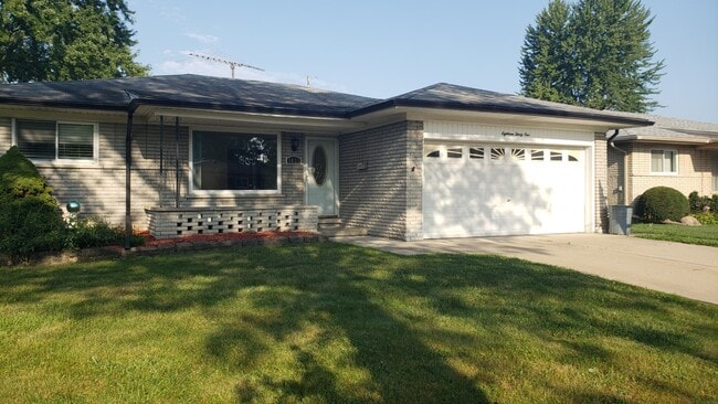 Photo - 1831 Hempstead Dr