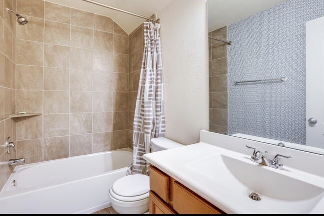 Building Photo - 15015 Winter Valley Ct