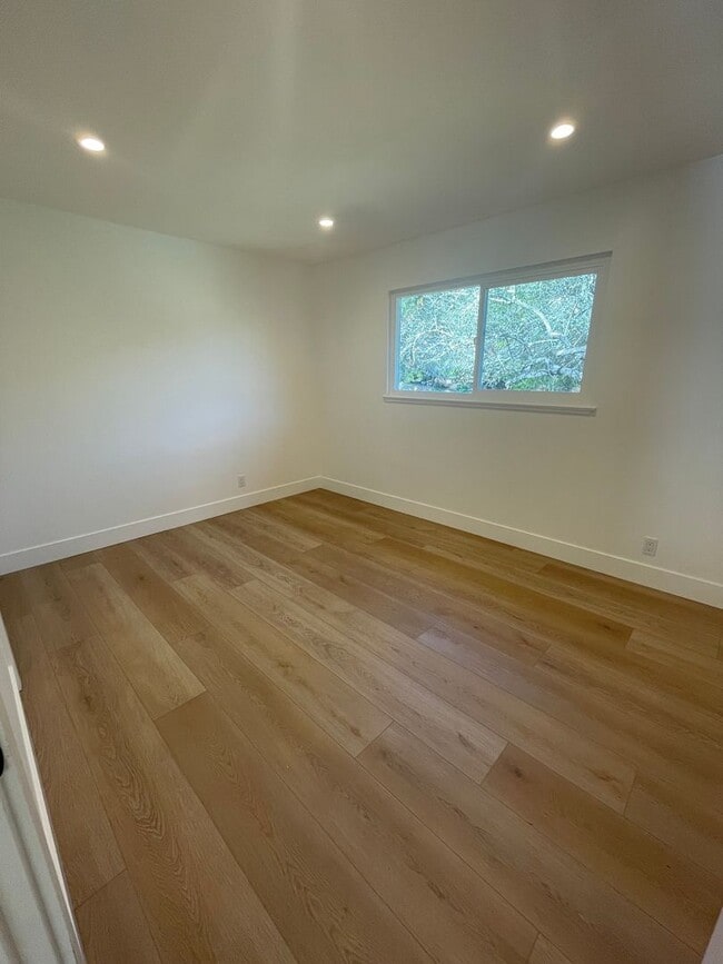 Photo - Santa Barbara desired neighborhood