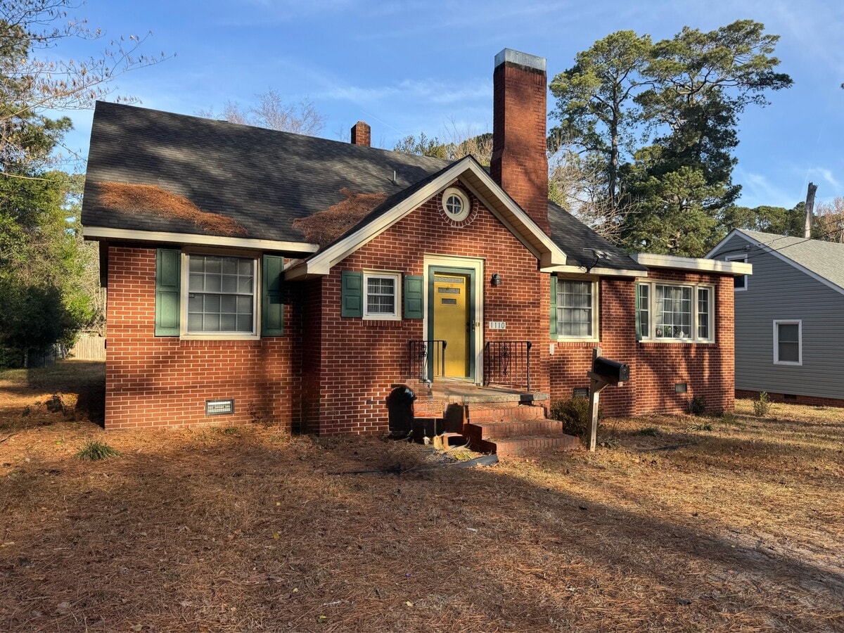 Photo - 1110 W Main St