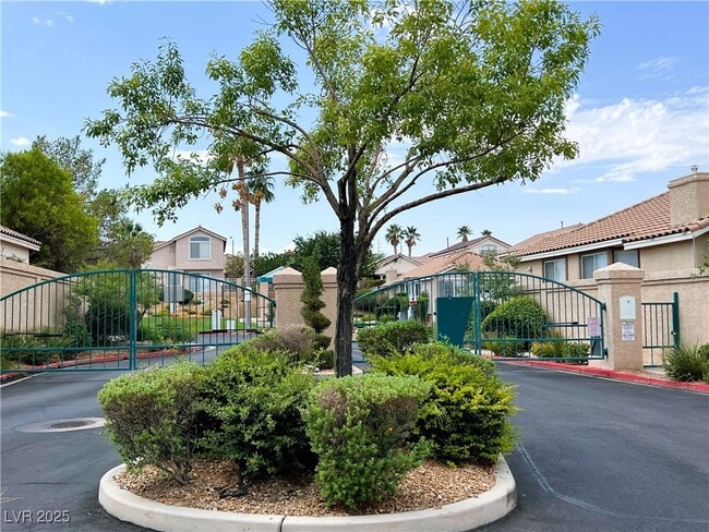 Photo - 2183 Polynesia Cir
