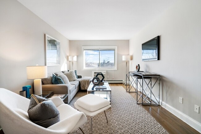 Photo - 3 Bedford LLC