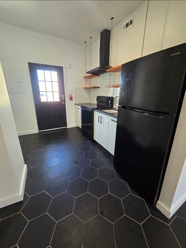 Photo - 3112 Richmond St Unit 2F