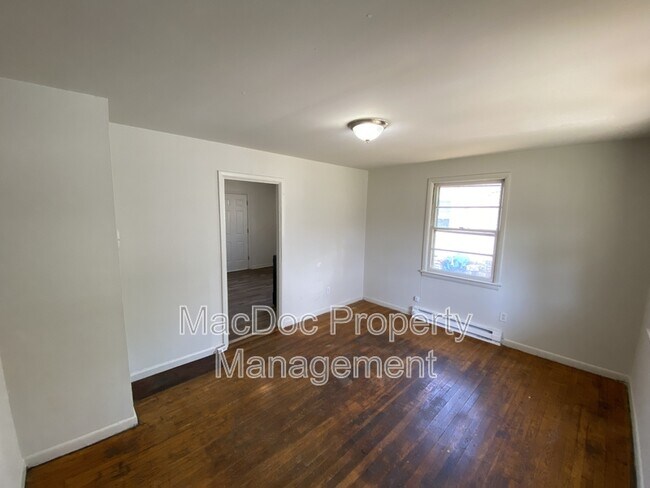 Photo - 209 Frazier St