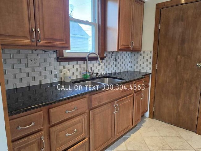 Photo - 1717 Bedford Ave SW