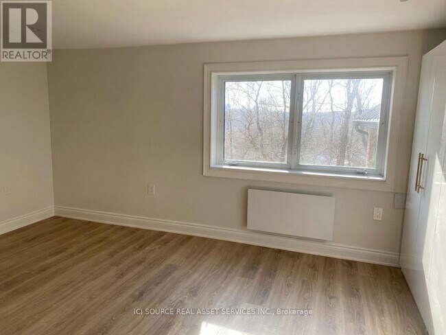 Photo - 172 Humbercrest Blvd Unit Main Fl