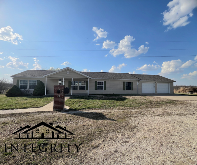 Ranch Style Single Family Home! - Ranch Style Single Family Home!