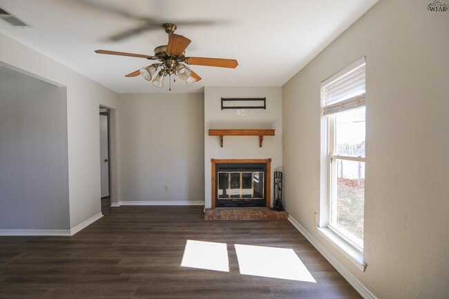 Photo - 5403 Hooper Dr