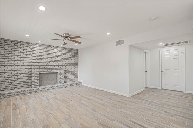 Photo - 7510 Shadyvilla Ln Unit 20