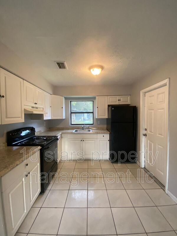 Photo - 1413 E 99th Ave Unidad B