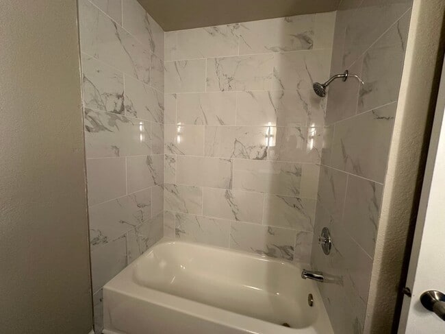 Photo - 1160 Tollhouse Rd