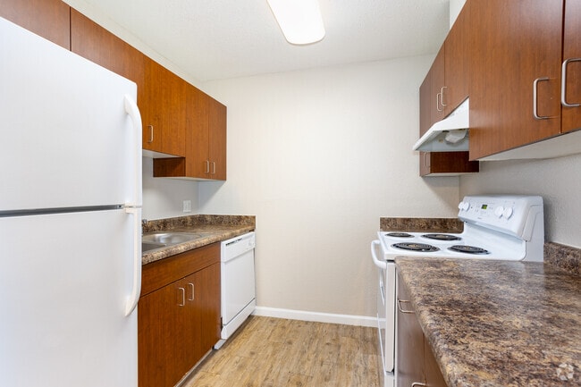 1BR, 1BA - 693SF