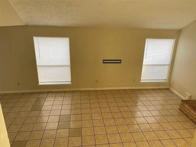 Photo - 6849 Caddo Lake Ln