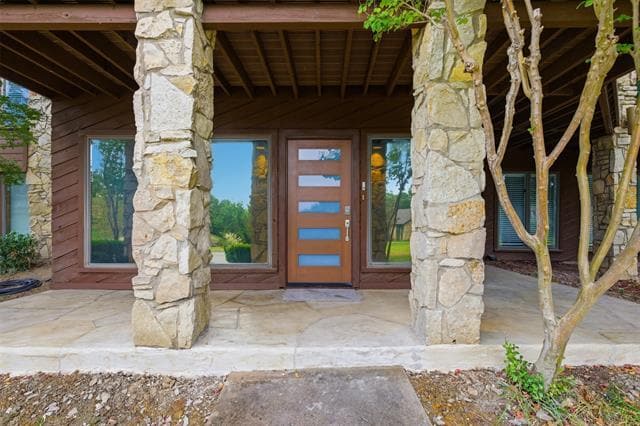 Photo - 317 Chandler Lake Ct