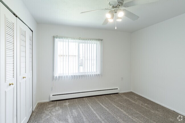 1BR, 1BA - 730SF