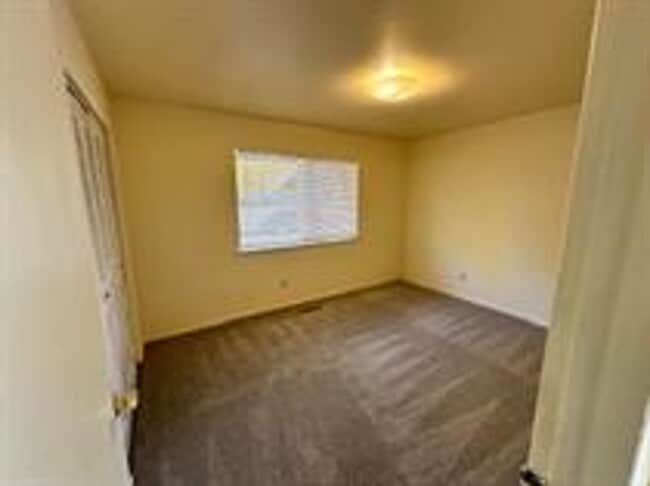 Photo - 1625 Palm Dr Unit 2