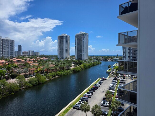 Photo - 3701 N Country Club Dr Unit 1008