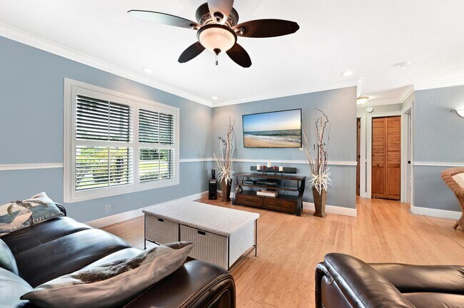 Photo - BEAUTIFUL SINGLE FAMILY POOL HOME IN BONIT...
