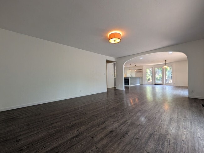 Photo - 3570 Hickory Ave