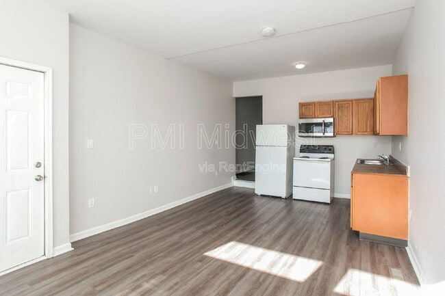 Photo - 3014 W 10th St Unit 1