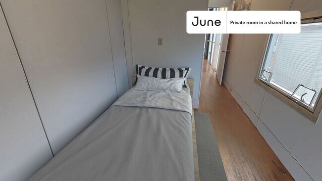 Photo - Room in Shared 6 bed/6 bath home Unidad 4C