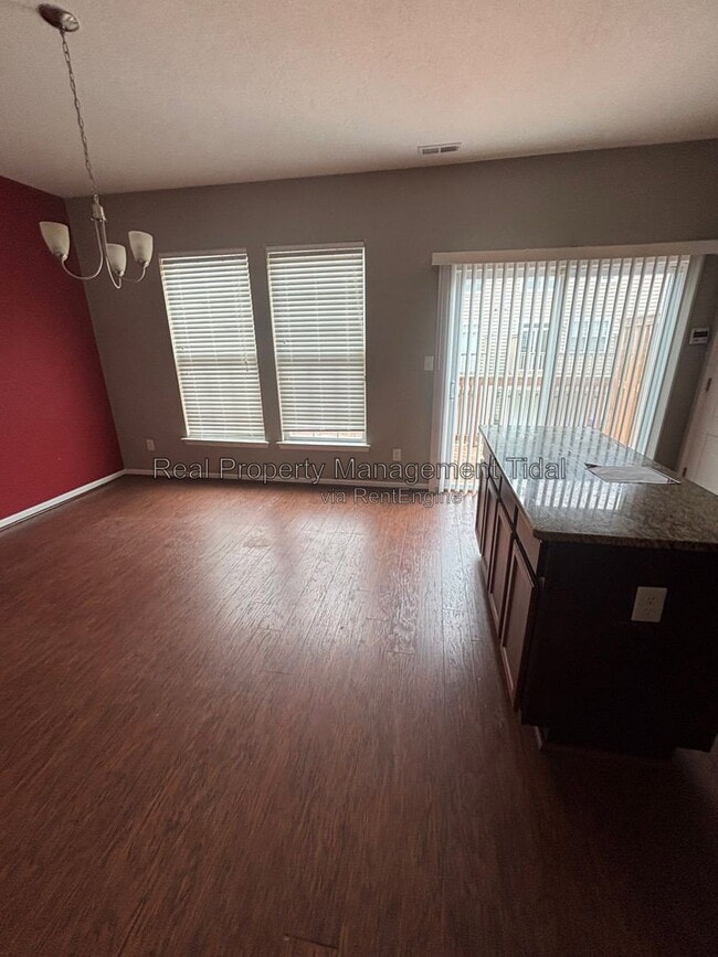 Photo - 257 Carnelian St