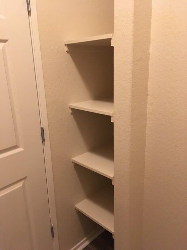 Tuscaro Apartment Homes Sacramento, CA