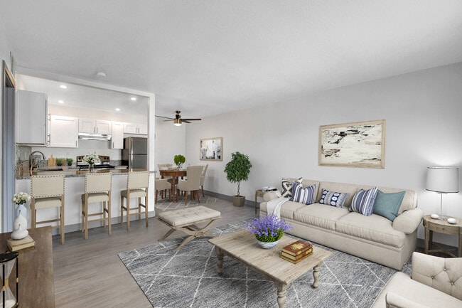 116R Sala de estar - Rancho Vista Apartments