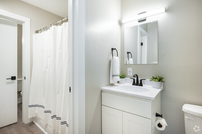2BR, 1.5BA Model