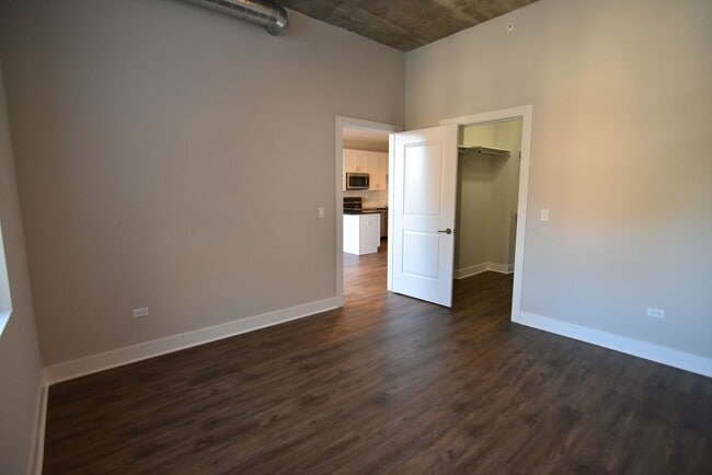 Photo - 3833 N Broadway Unit 316
