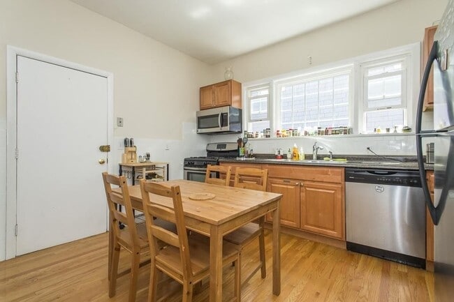 Photo - 23 Tufts St Unit 3