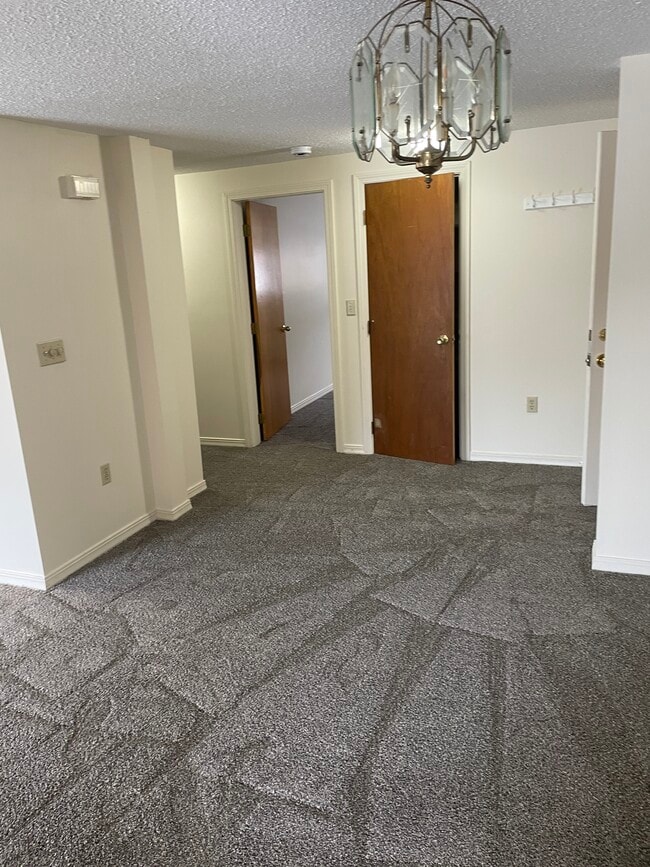 Photo - 820 State St Unidad 5