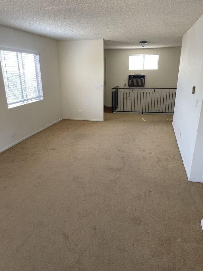 Photo - 704 Lookout Dr Unit C