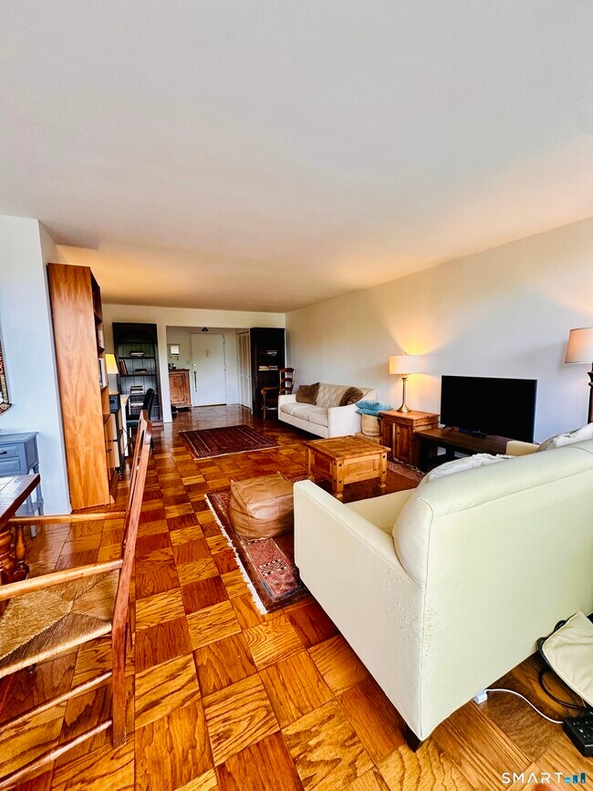 Photo - 155 Brewster St Unit 4H