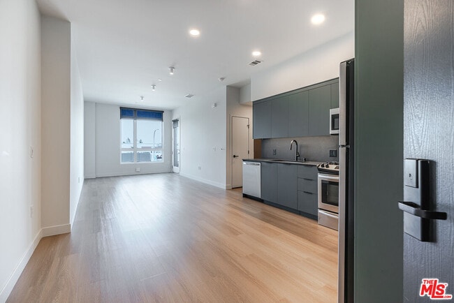 Building Photo - 10601 Washington Blvd Unit 232