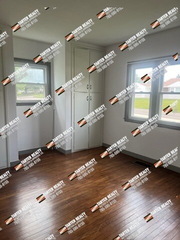 Photo - 411 S Clem Ave