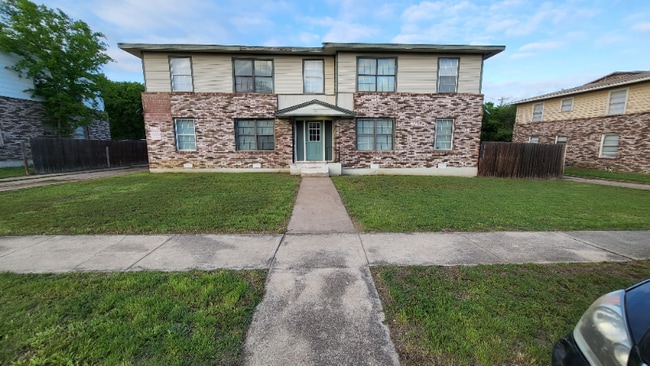 Building Photo - 901 Sissom Rd Rental