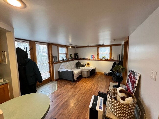 Photo - Updated 1 Bedroom Apartment – ½ Block from...