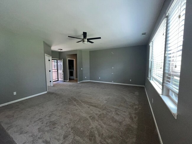 3537 Cazadero Wy