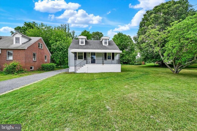 1806 Middleborough Rd