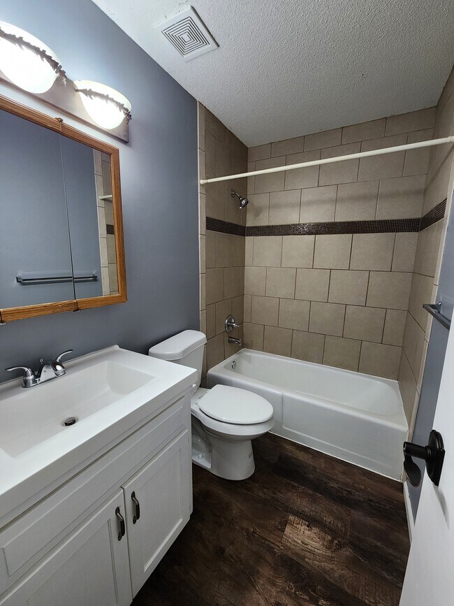 Upstairs Bathroom - 8902 Haskins St