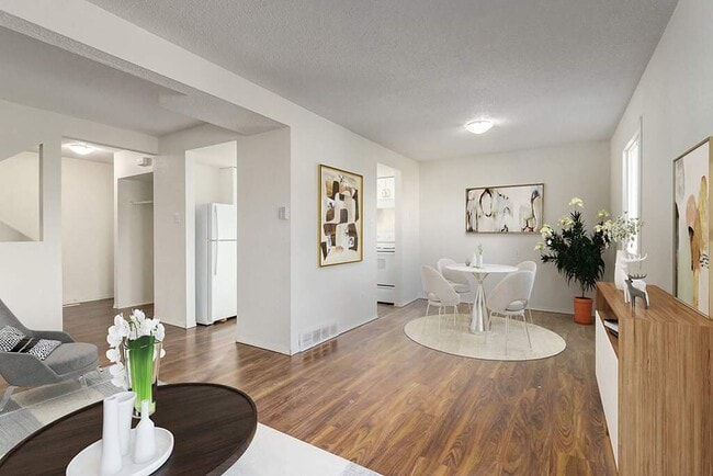 Queen's Way Court - Queen's Way Court