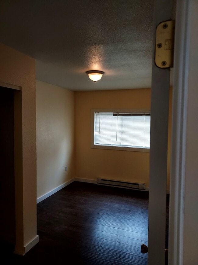 Photo - 543 Residence St