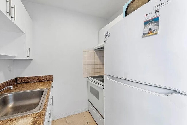 Photo - 14950 N Miami Ave Unit 4