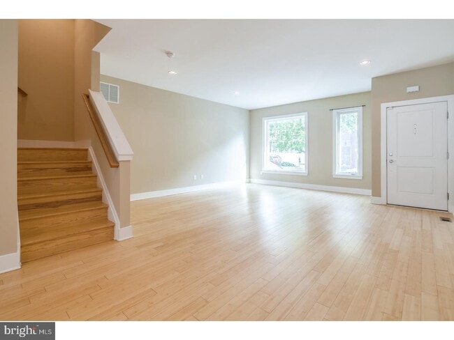 Photo - 509 Carpenter St