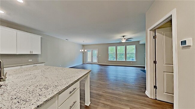 Photo - 510 Duval Dr