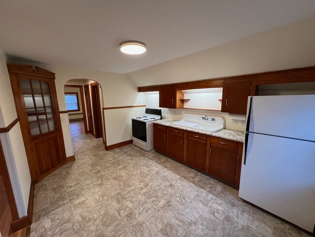 Photo - 964 Wellington Rd