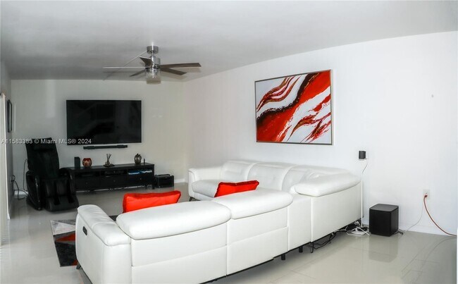 Photo - 3900 County Line Rd