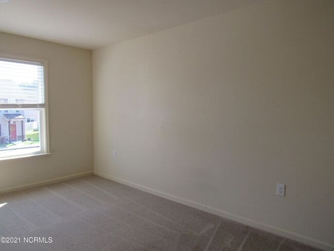 Photo - 2 BR 1.5 BA In Boyington Place